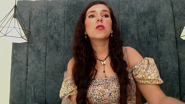 Snapshot of selem_hadid chatting on January 10, 10:25 pm selem hadid online show from January 10, 10:25 pm