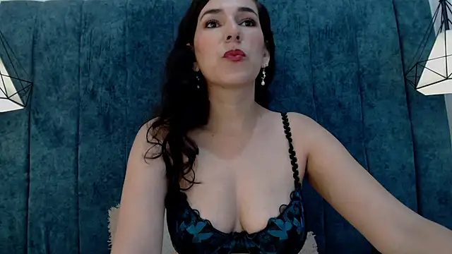 Snapshot of selem_hadid chatting on February 1, 4:44 pm selem hadid online show from February 1, 4:44 pm