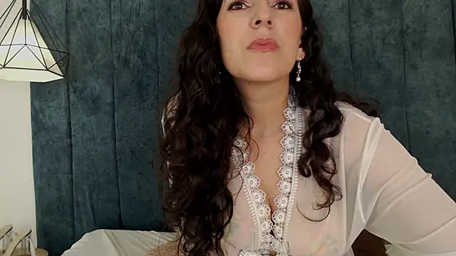 Snapshot of selem_hadid chatting on February 13, 8:13 pm selem hadid online show from February 13, 8:13 pm