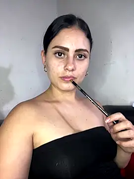 Azuna25 online show from October 21, 8:31 pm