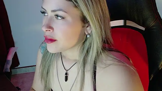 Natalia Montoya online show from November 21, 8:18 pm