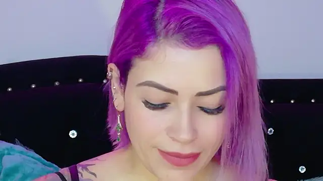 Natalia Montoya online show from May 7, 10:48 pm