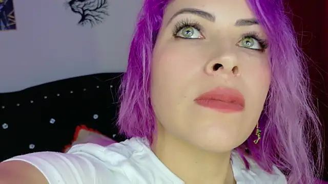 Natalia Montoya online show from May 15, 1:12 am
