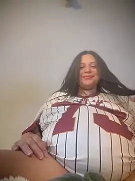 Snapshot of megan-wells chatting on April 10, 5:01 am megan-wells online show from April 10, 5:01 am