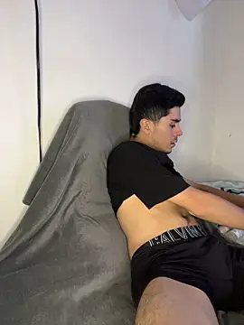 robin model online show from March 18, 10:26 pm