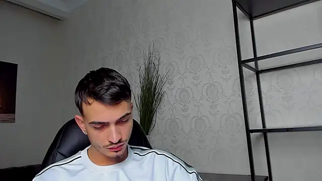 BrandonTate online show from January 10, 3:48 pm