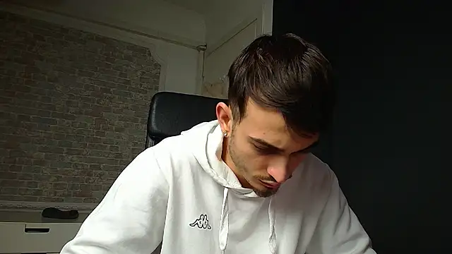 BrandonTate online show from February 1, 1:20 pm