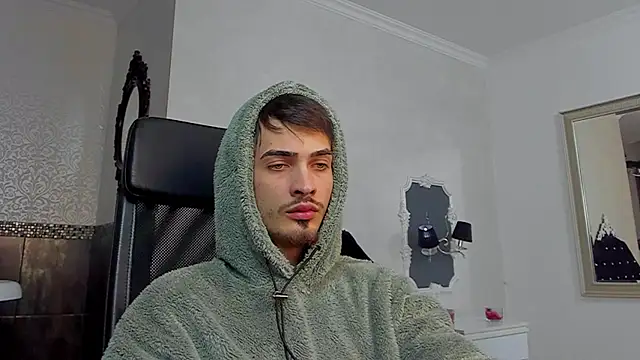 BrandonTate online show from February 4, 3:47 pm