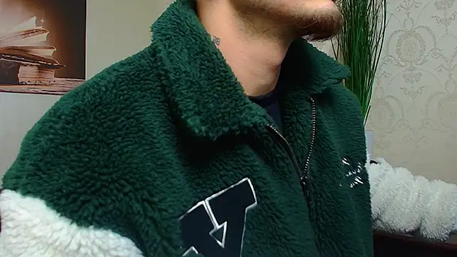 Snapshot of BrandonTate chatting on March 8, 7:01 am BrandonTate online show from March 8, 7:01 am