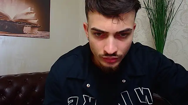 Snapshot of BrandonTate chatting on March 9, 12:20 pm BrandonTate online show from March 9, 12:20 pm