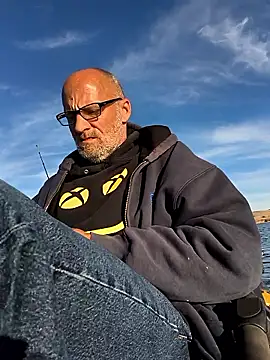 FloppyPickle4u online show from January 18, 4:22 pm