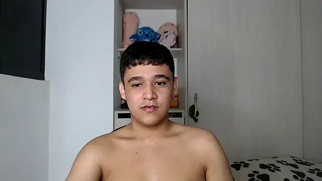 Snapshot of kaiine190 chatting on February 24, 9:29 am kaiine190 online show from February 24, 9:29 am