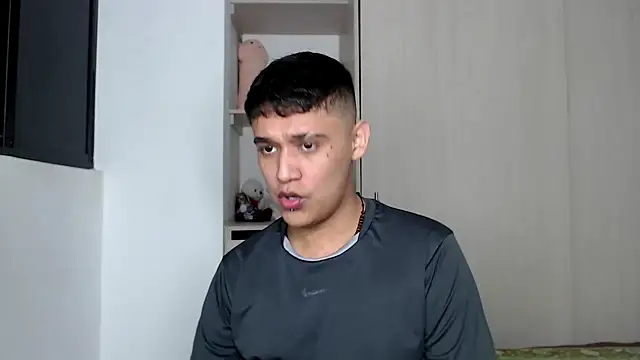 Snapshot of kaiine190 chatting on February 26, 10:31 pm kaiine190 online show from February 26, 10:31 pm