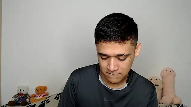 Snapshot of kaiine190 chatting on March 4, 11:38 am kaiine190 online show from March 4, 11:38 am