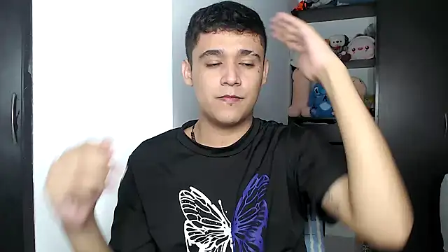 Snapshot of kaiine190 chatting on March 13, 11:44 pm kaiine190 online show from March 13, 11:44 pm