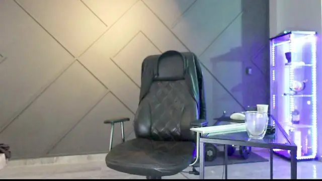 mattmasterss online show from December 3, 8:16 am