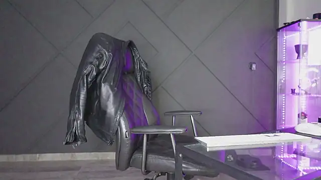 mattmasterss online show from February 20, 9:32 am