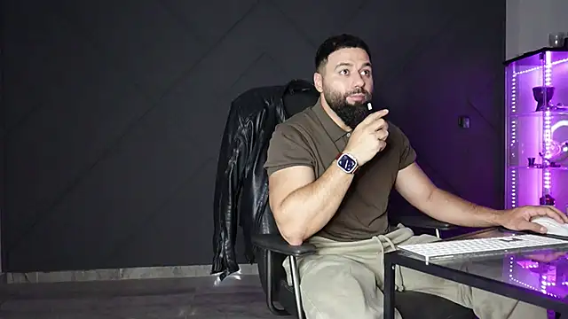 mattmasterss online show from April 30, 12:50 am