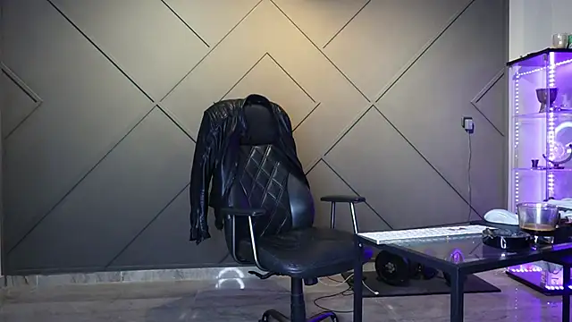 mattmasterss online show from May 2, 8:14 pm