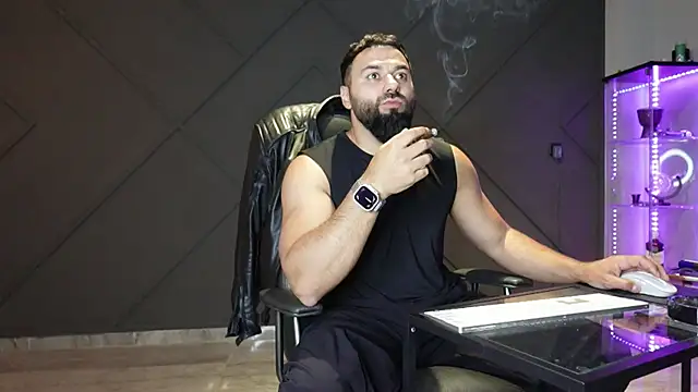 mattmasterss online show from May 15, 9:00 pm