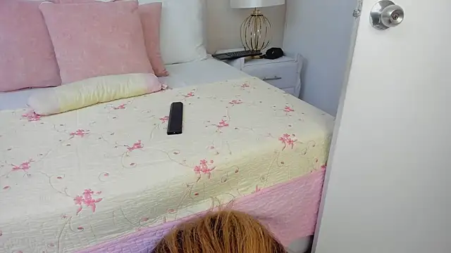 Snapshot of Valeriasaenzz_ chatting on February 7, 4:59 am Valeriasaenzz online show from February 7, 4:59 am