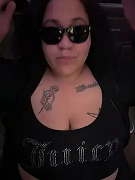 Juicyjordie online show from April 10, 5:45 am