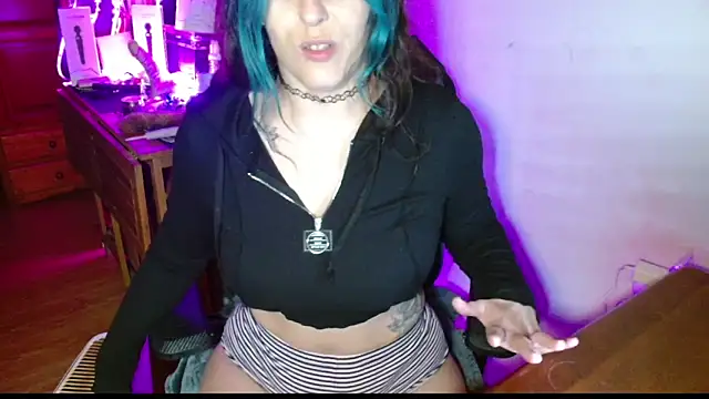 Snapshot of bratty_niagara chatting on March 9, 12:09 pm bratty niagara online show from March 9, 12:09 pm