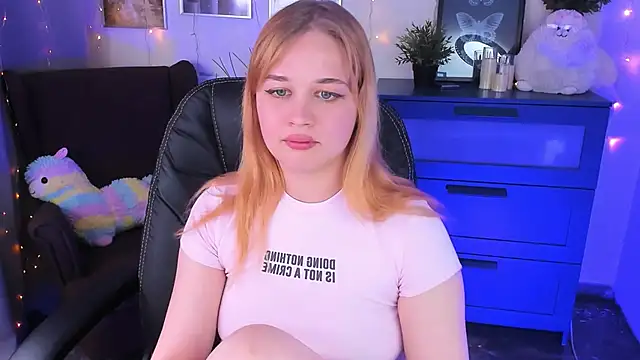 AlicePopsy online show from October 25, 8:58 pm