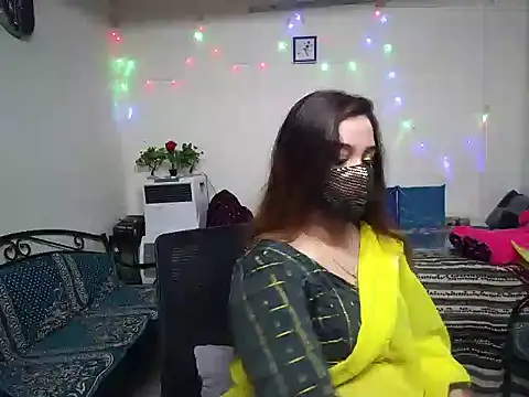 Arushisingh8888 online show from December 14, 7:51 am