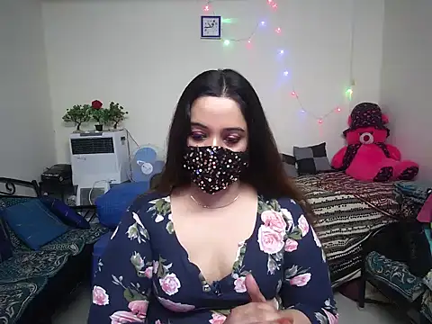 Arushisingh8888 online show from February 23, 9:55 am