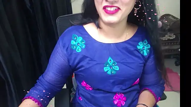 Arushisingh8888 online show from May 8, 1:49 pm