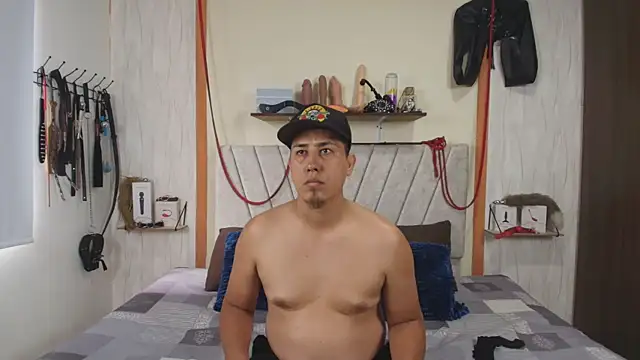 Liana Asaff online show from October 3, 7:00 pm