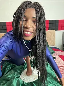 Snapshot of Shantel-Olivia chatting on December 18, 9:04 am Shantel-Olivia online show from December 18, 9:04 am