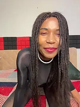 Snapshot of Shantel-Olivia chatting on January 16, 10:25 pm Shantel-Olivia online show from January 16, 10:25 pm