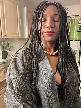 Snapshot of Shantel-Olivia chatting on February 18, 8:32 am Shantel-Olivia online show from February 18, 8:32 am