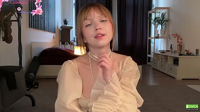 electric babe online show from October 21, 11:00 am