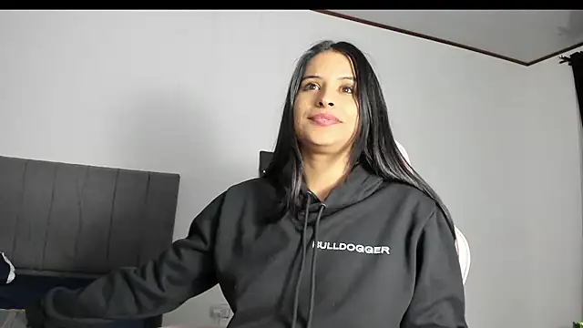 Snapshot of _elektrah chatting on December 28, 11:26 pm  elektrah online show from December 28, 11:26 pm