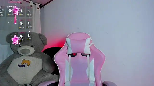 Snapshot of _elektrah chatting on October 28, 12:25 am  elektrah online show from October 28, 12:25 am