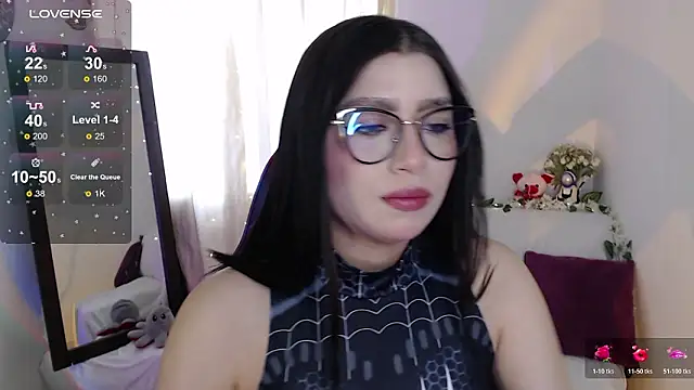 Snapshot of mily_thomson_b_ chatting on February 24, 8:29 pm mily thomson b online show from February 24, 8:29 pm