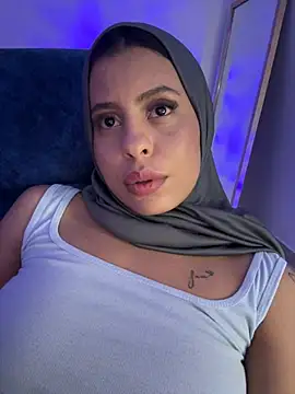 JannaNader12 online show from March 9, 9:14 pm