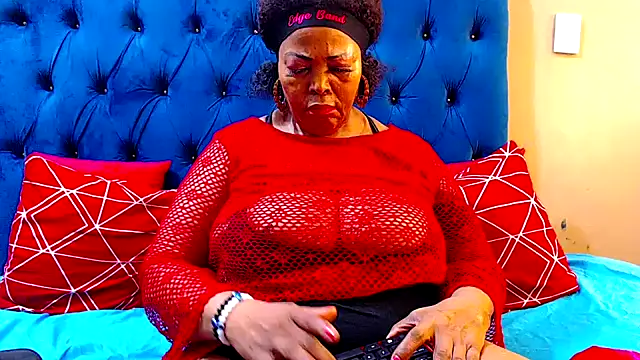 ebonycandy10 online show from March 12, 12:15 pm