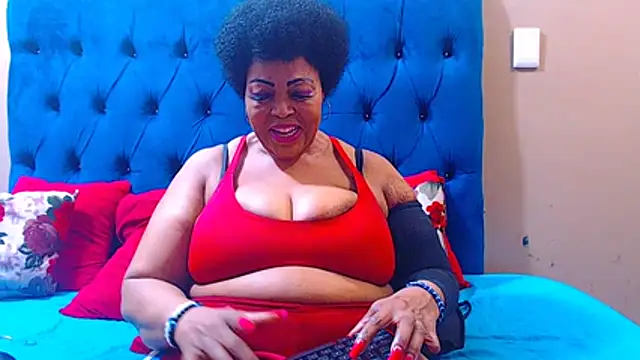 Snapshot of ebonycandy10 chatting on January 17, 5:01 am ebonycandy10 online show from January 17, 5:01 am