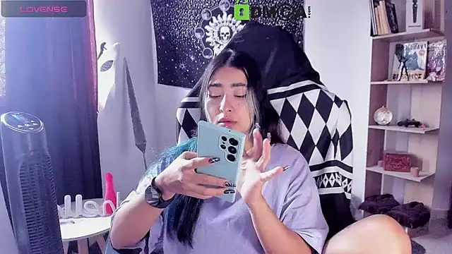 Snapshot of sweetcoralinee chatting on March 4, 3:40 pm sweetcoralinee online show from March 4, 3:40 pm