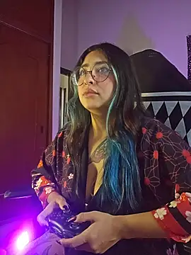 Snapshot of sweetcoralinee chatting on March 13, 3:07 pm sweetcoralinee online show from March 13, 3:07 pm