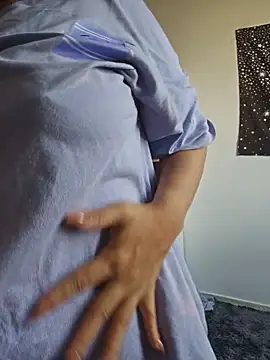 Snapshot of sweetcoralinee chatting on March 25, 3:07 pm sweetcoralinee online show from March 25, 3:07 pm