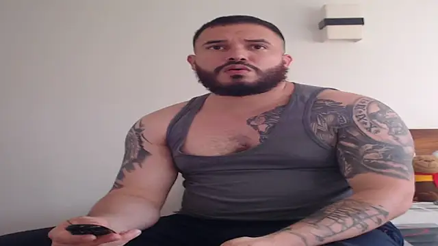 Snapshot of alexandergranda71 chatting on December 18, 9:40 pm alexandergranda71 online show from December 18, 9:40 pm