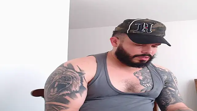 Snapshot of alexandergranda71 chatting on December 28, 7:01 pm alexandergranda71 online show from December 28, 7:01 pm