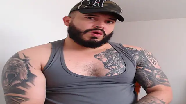 Snapshot of alexandergranda71 chatting on December 29, 2:21 pm alexandergranda71 online show from December 29, 2:21 pm