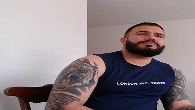 Snapshot of alexandergranda71 chatting on December 29, 5:22 pm alexandergranda71 online show from December 29, 5:22 pm