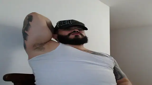 Snapshot of alexandergranda71 chatting on January 13, 1:34 am alexandergranda71 online show from January 13, 1:34 am